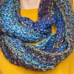 Infinity scarf